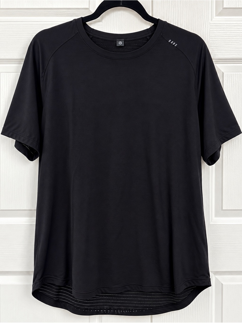Lululemon Men’s XL Black Performance Short Sleeve Shirt Better Each Day